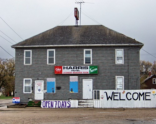 blue red white canada color colour building green sign grey hotel sprite cocacola sk harris saskatchewan 2010 canadagood thisdecade