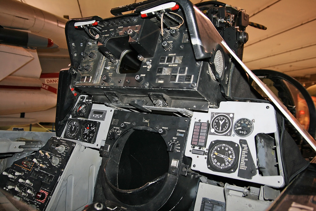 tomcat f14 cockpit