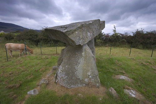 ireland tomb portal megalith dolmen armagh ballykeel