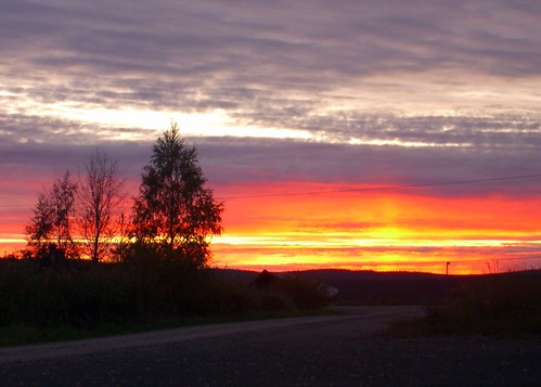 clouds skies sweden sunsets places villages northernsweden juoksengi