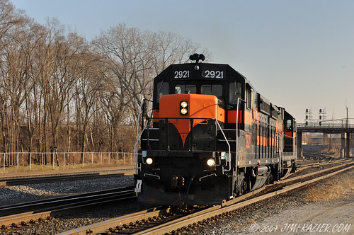 city railroad winter urban orange black electric diamonds landscape vanishingpoint illinois scenery december commerce mechanical diesel scenic cook railway sunny trains fair junction il clear equipment business machinery commercial engines transportation infrastructure machines shipping 2008 freight wedge q3 apparatus locomotives wedgie cookcounty devices rightofway ihb blueisland dieselelectric indianaharborbelt railraods 081230c 20081230chicago ld2009 ldjanuary