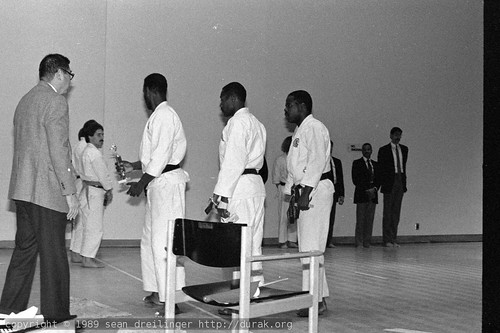 scan 1989 28th aakf nationals karate tournament umn.edu us minnesota st paul kodak 5054 roll b 0012.16Gray raw.png