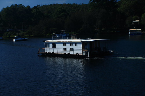 cruise river landscape bay clyde houseboat australia nsw batemans
