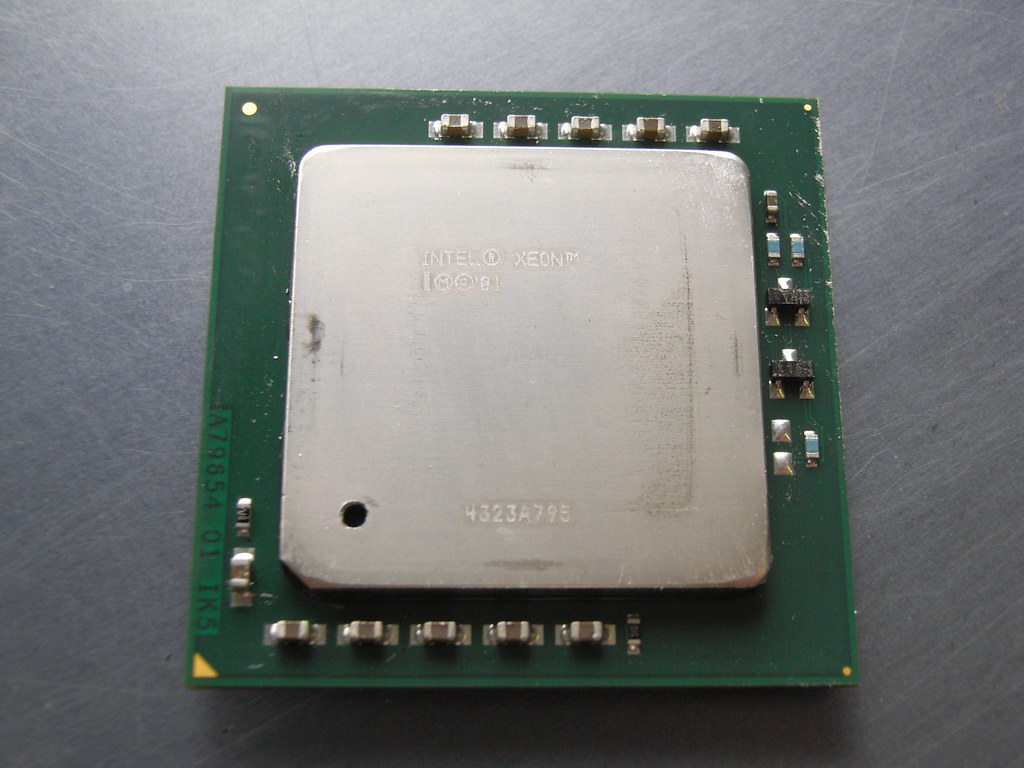 Intel Xeon 5.1GHz frente