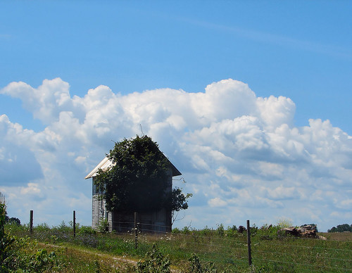 sky abandoned clouds rural ruins decay north indiana east wellhouse lawrencecounty impressedbeauty