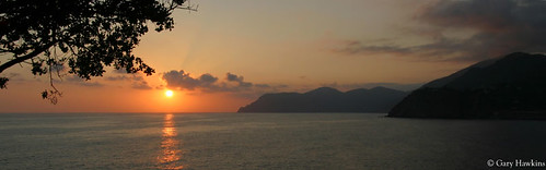 sunset sea italy sunrise mediterranean liguria cinqueterre manarola 5terre
