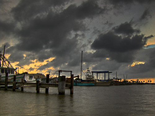 ocean sunset water clouds boats harbor dock yachts hdr
