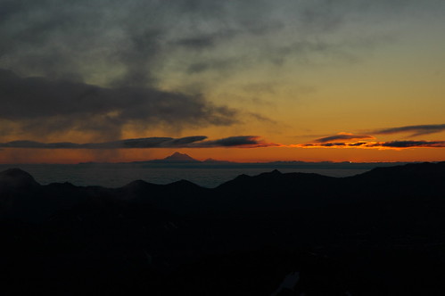 sun sunrise dawn washington mountaineering olympicnationalpark mountolympus mtolympus summitforsomeone gotrekexpeditions