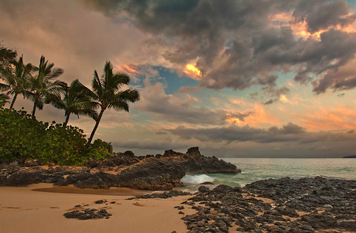 ocean beach sunrise hawaii pacific cove secretbeach maui makena mauihawaii makenacove nikond700 nikon2470