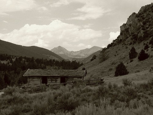 school mountain fence town cabin montana roadtrip ghosttown schoolhouse montanaroadtrip