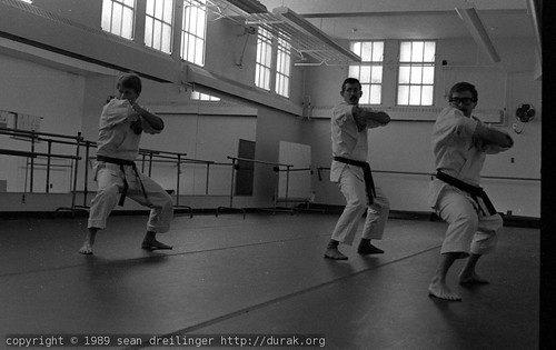 scan 1989 28th aakf nationals karate tournament umn.edu us minnesota st paul kodak 5054 roll a 0006.16Gray raw.png