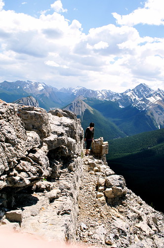 jasper alberta hiker mountainview sulphurmountain mountaintop