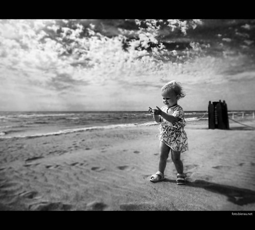 portrait baby beach girl blackwhite toddler infant child highcontrast cutie dei lido canoneos40d pinianzioitaly