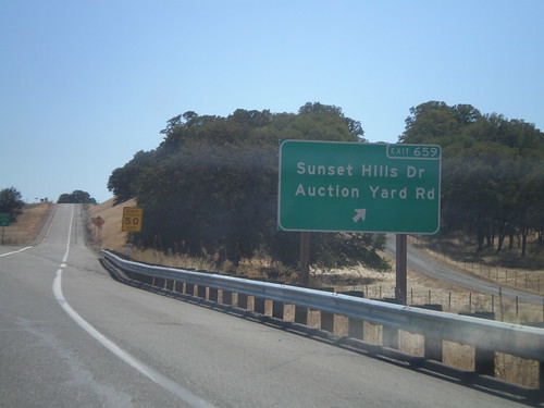 california sign i5 interchange interstatehighway biggreensign tehamacounty freewayjunction