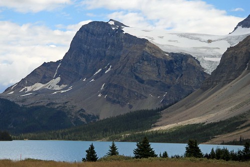 bear lake canada rockies jasper pyramid canadian banff yoho