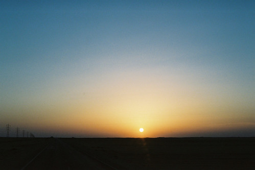 june sunrise nikon egypt f100 nikonf100 aswan 2010 abusimbel 埃及 fujicolorpro400h afnikkor50mmf14d 亞斯文 阿布辛貝 台北影像