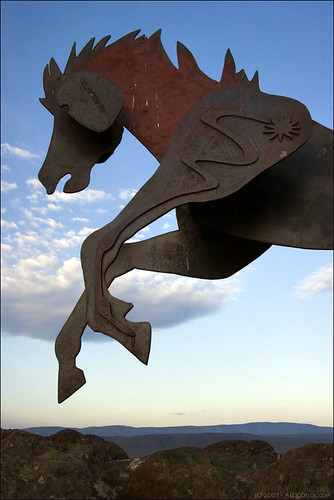 sculpture usa clouds sunrise dawn washington rust steel mustang i90 vantage centralwashington wildhorsemonument davidgovedare