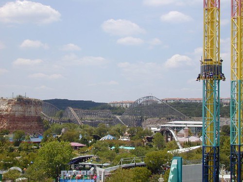 sanantonio texas rollercoaster sixflags themepark fiestatexas