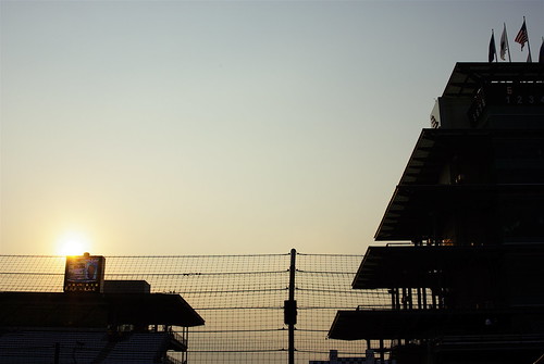 cars race sunrise pagoda indianapolis indy f1 silhoutte