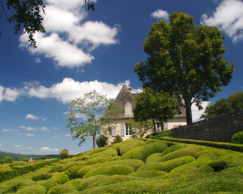 sky sculpture plants france garden jardin dordogne chateau hedges perigord marqueyssac