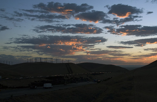 california clouds sunrise dawn headlights commute alamedacounty altamontpass i580 nikond200 interstate580 coastrangemountains