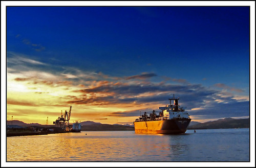blue sunset sky clouds scotland riverclyde greenock ship buenavista inverclyde