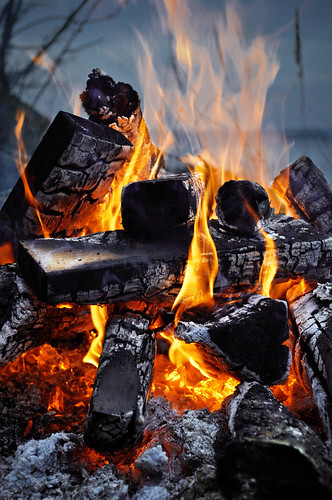 wood orange hot nature fire tv nikon sweden warmth embers coals gräddö roslagen d5000