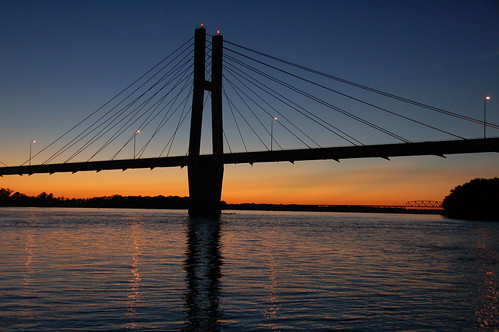 bridge sunset night quincy illinois clear mississippiriver