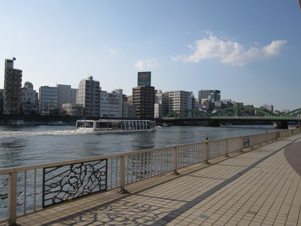 Sumida-Gawa Terrace