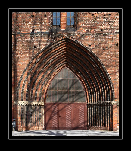 door germany spring balticsea portal ostsee greifswald gothicarchitecture rüdi backsteingotik