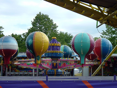carnival wisconsin balloons fun ride fair entertainment rides midway countyfair wi amusements medford carnivalride thrillride carnivalrides mreds upupandaway balloonride amusementride medfordwi taylorcountyfair mredsmagicalmidway amusmentdevice