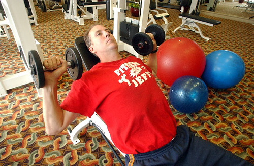 Dumbell press on incline bench