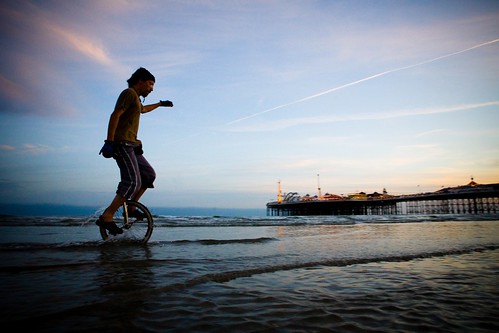 sunset sea summer sky man beach water silhouette canon eos pier brighton dusk low silhouettes unicycle 5d lowtide brightonpier canoneos5d ratseyeview пляж deletetag lowtidebikeride upcoming:event=62242 uniycycle file:name=img1236