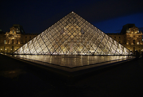 LouvrePyramid03f