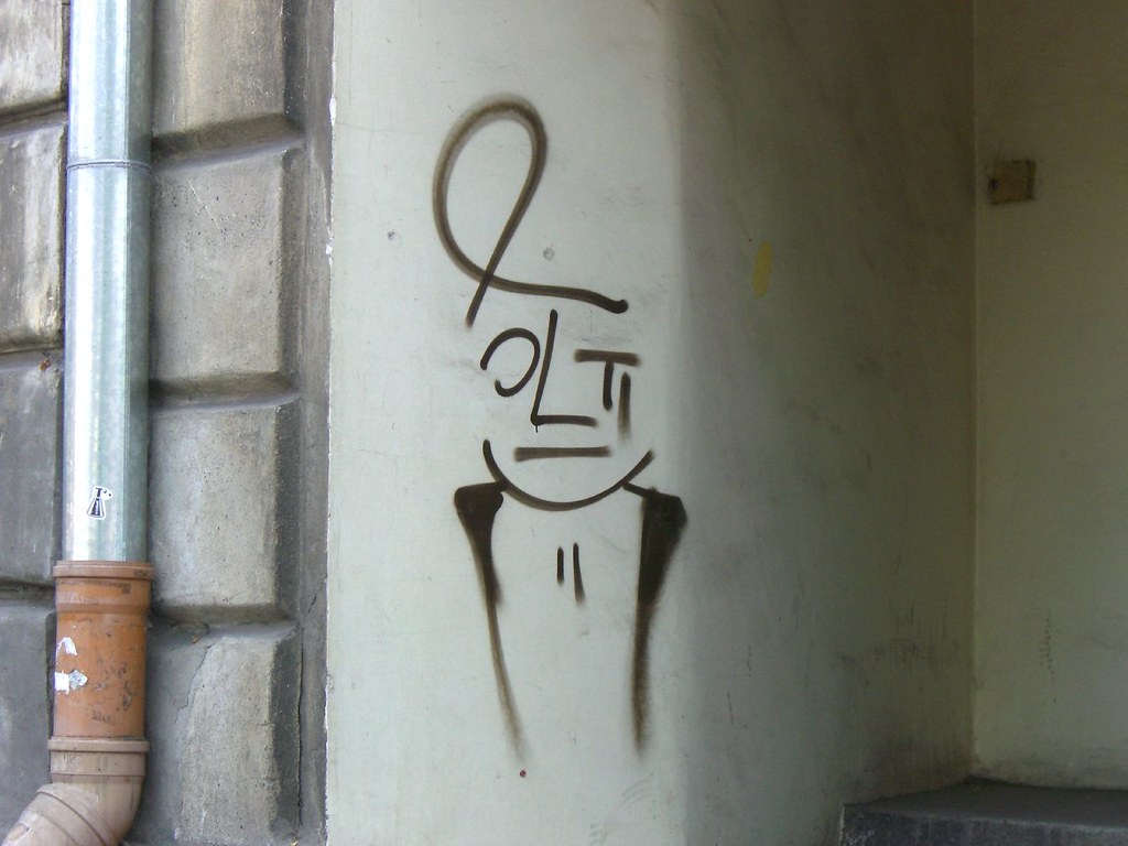 streetart | character | krakow 2007