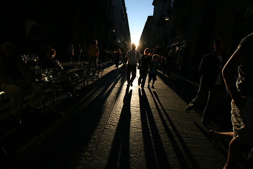 street sunset shadow people torino turin viagaribaldi suba canonefs1022 luciobeltrami limagecolor fds24hdrkaranka