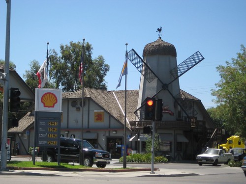 california street trip windmill station lights downtown tour low shell flags gas valley views shrubs sanjoaquin excursion prices centralvalley kingsburg sightsee