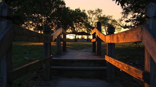 park sunset news virginia wooden huntington steps newport railings pathway