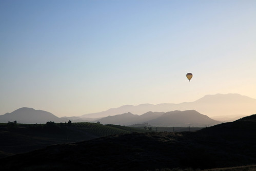 california morning light sky usa mountains fog sunrise balloons landscape hills vineyards valley hotairballoon temecula rollinghills
