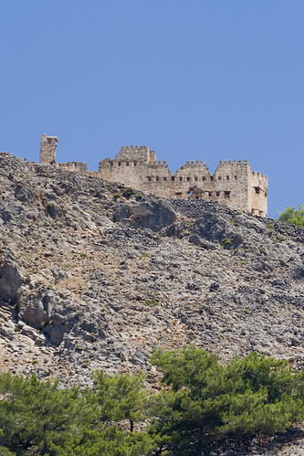 mountain castle geotagged ruins greece crete chania canonef100mmf28macrousm roumeli rigde agiaroumeli canoneos400d anawesomeshot vivitar2xteleconverter geo:lat=35229355 geo:lon=23960152 agroumeli