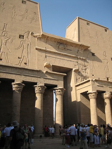 holiday geotagged temple ancient egypt 2007 edfu geo:lat=24977651 geo:lon=32873304