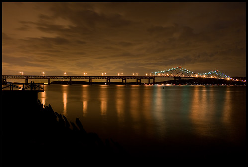 longexposure bridge sunset sun newyork reflection water clouds canon steel efs1855mm slowshutter hudsonriver hudson 1855mm 1855 dslr tz westchester tappanzee tarrytown efs1855 tappanzeebridge westchesterny tarrytownny westchesternewyork xti 400d nrbelex tarrytownmarina tarrytownnewyork tzbridge