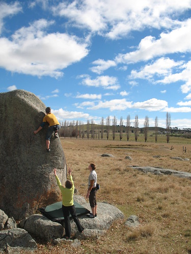 dan mike me geotagged chloe liam stonehenge bouldering ne18 geo:lat=29839411 geo:lon=151744065
