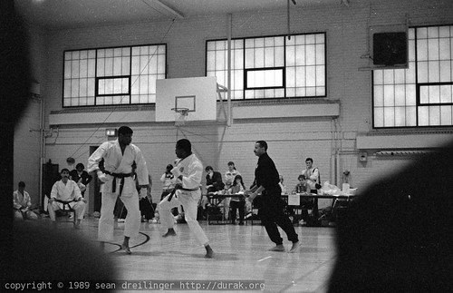 scan 1989 28th aakf nationals karate tournament umn.edu us minnesota st paul kodak 5054 roll a 0024.16Gray raw.png