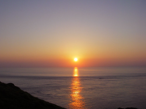 sunset sea geotagged scenery yaeyamasyotou teamkumanage geo:lat=24450744 geo:lon=122935553 2007yonakumag seacyclo