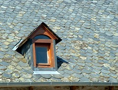 fenêtre sur toit - Photo of Lamazière-Basse