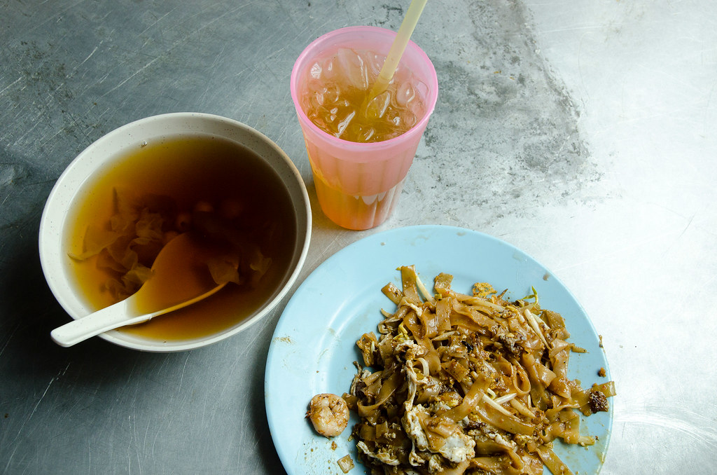 Char Kuey Teow and Chinese Sweet Dessert