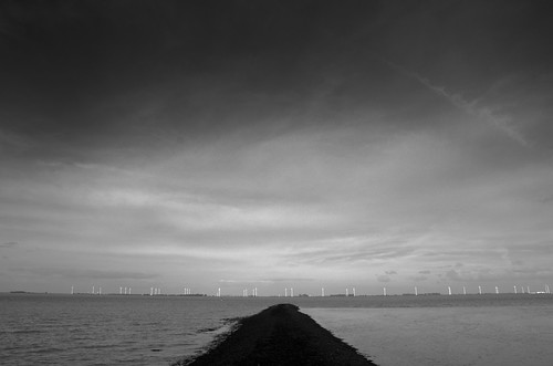 sea bw netherlands landscape meer windmills zee groningen landschaft ems landschap niederlande dollard eems windmolens puntvanreide fiemel sonylaea2 sonynex3n