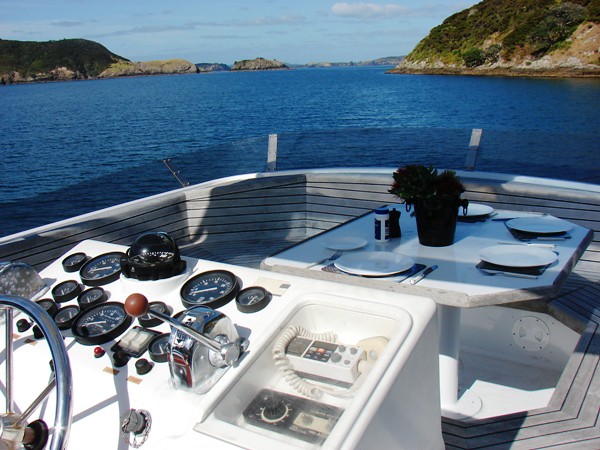 party yacht hire auckland