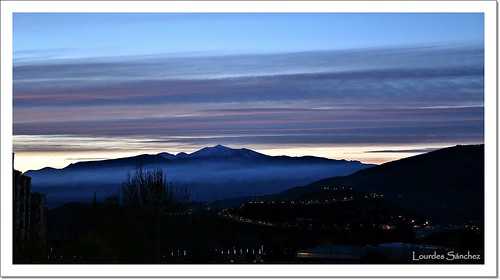 españa contraluz andalucía paisaje amanecer cielo nubes jaén montañas provinciadejaén